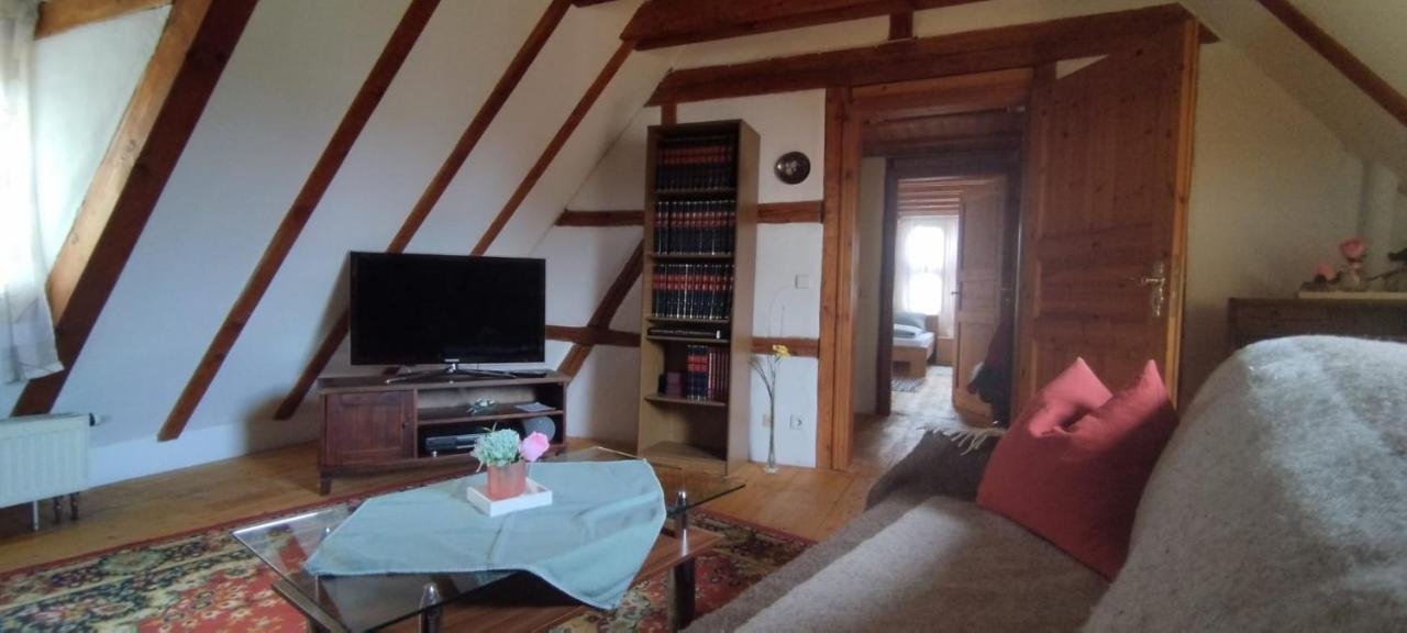 ホルブ・アム・ネッカー Idyllisches Fachwerkhaeusle Mit Terrasse Am Tor Zum Schwarzwaldヴィラ エクステリア 写真
