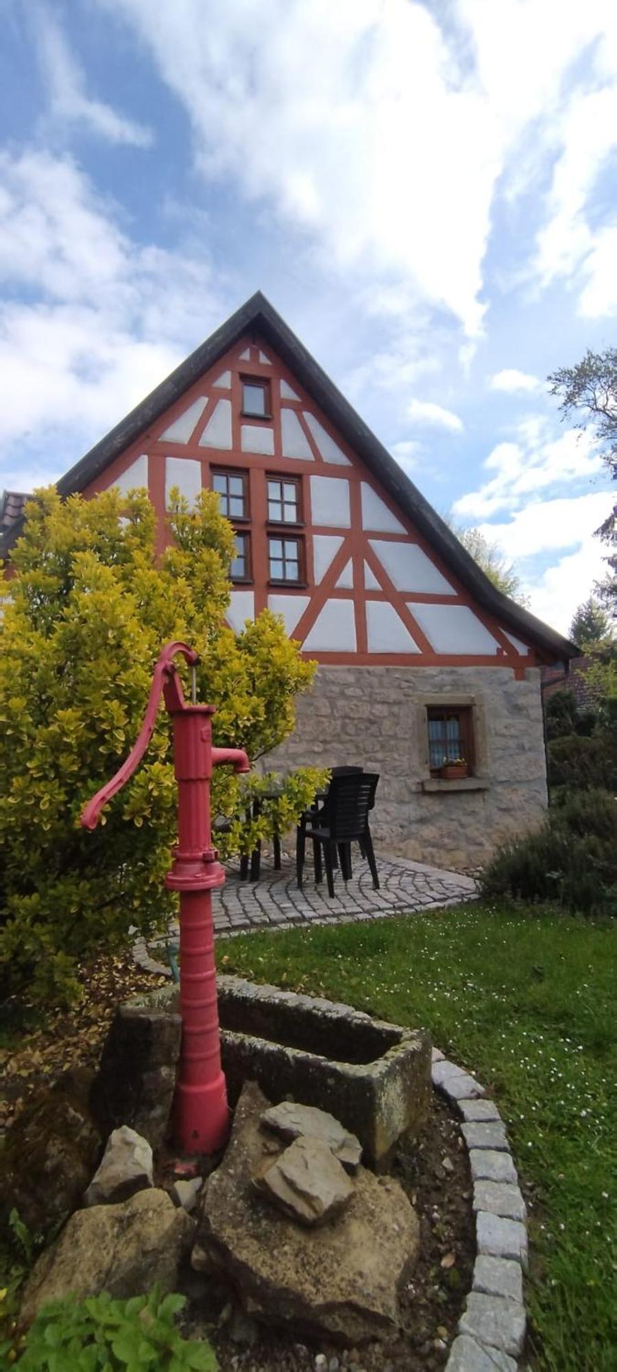 ホルブ・アム・ネッカー Idyllisches Fachwerkhaeusle Mit Terrasse Am Tor Zum Schwarzwaldヴィラ エクステリア 写真